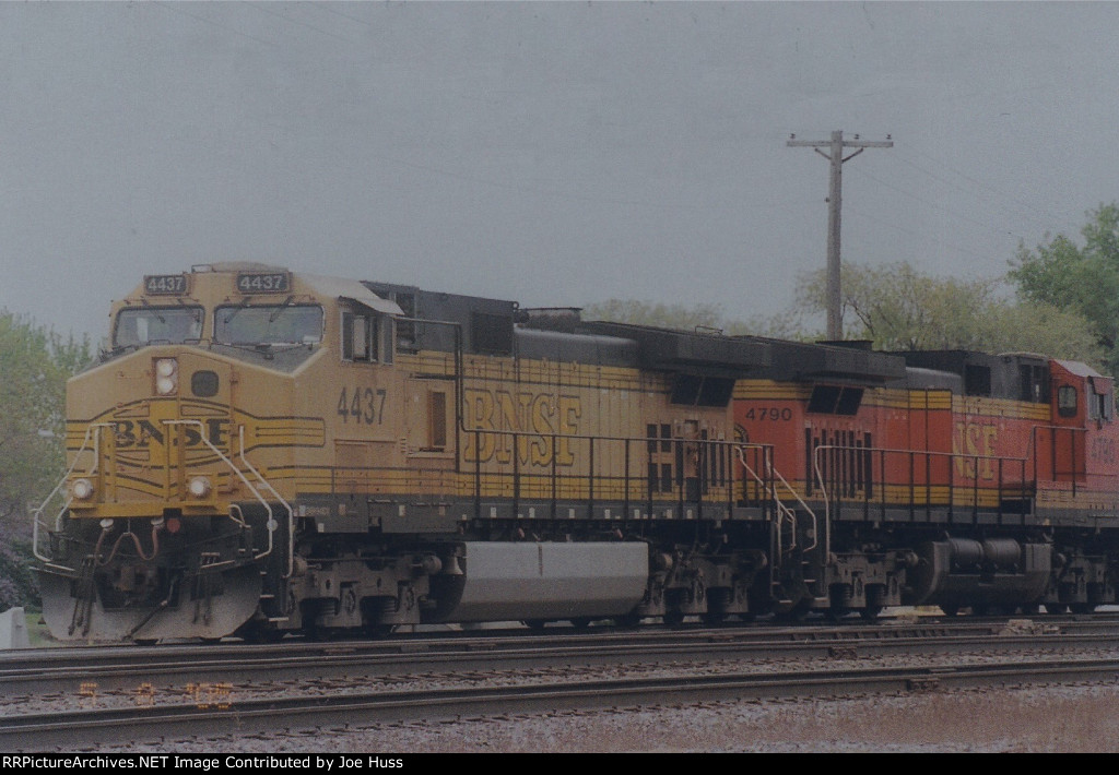 BNSF 4437 West